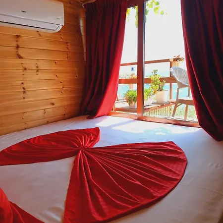 Fjona * Sarandë